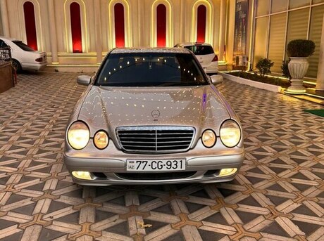 Mercedes E 220 2001