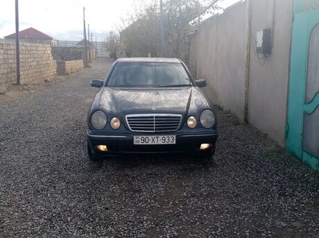 Mercedes E 270 2000