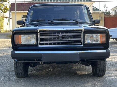 LADA (VAZ) 2107 2010