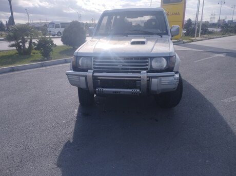 Mitsubishi Pajero 1995