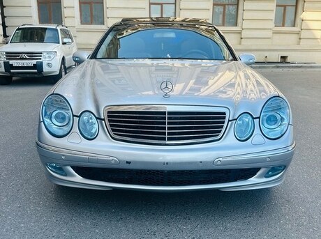 Mercedes E 220 2002