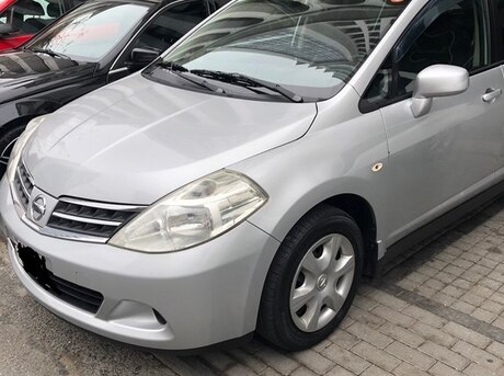 Nissan Tiida 2011