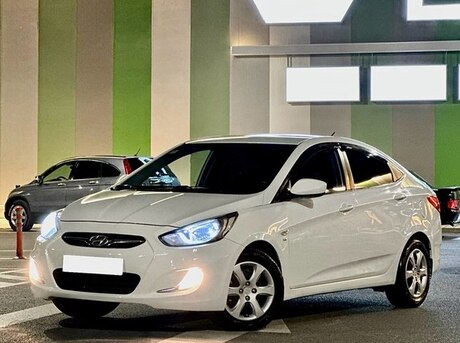 Hyundai Accent 2012