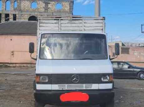 Mercedes 711 D 1992