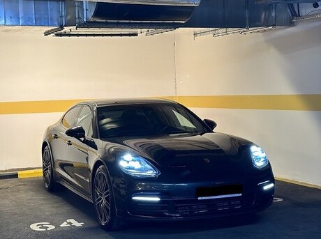 Porsche Panamera 2018