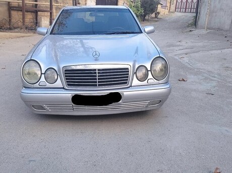 Mercedes E 220 1998