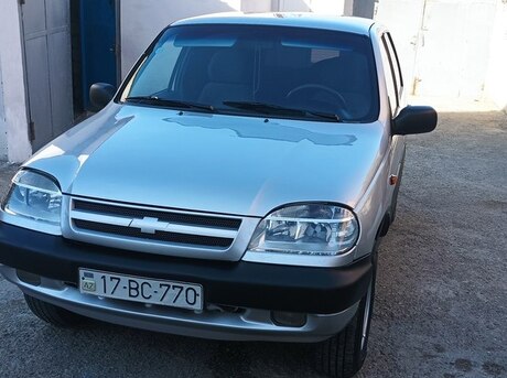 Chevrolet Niva 2005