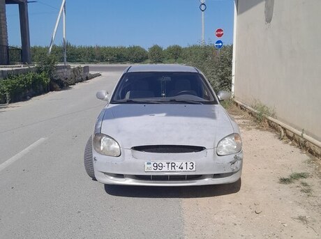Hyundai Sonata 2001