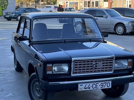 LADA (VAZ) 2107 2010