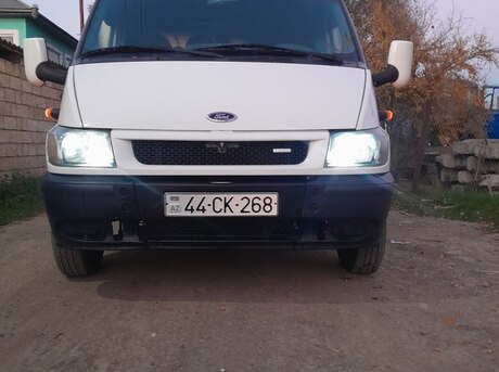 Ford Transit 2004