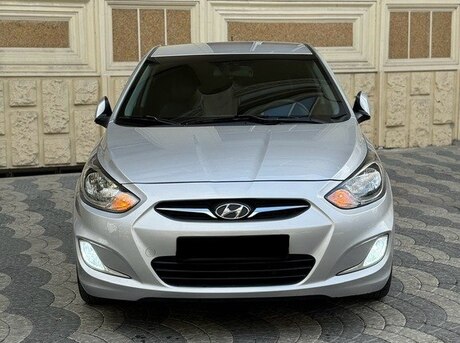Hyundai Accent 2012