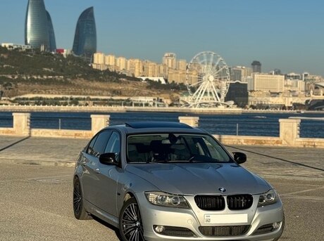 BMW 320 2009