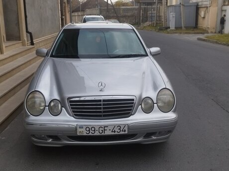Mercedes E 240 2001