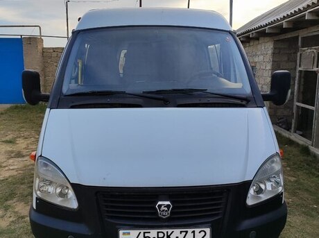 GAZ Biznes 330273 2015