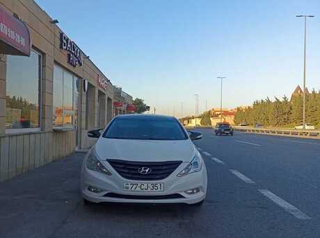 Hyundai Sonata 2010