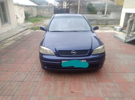 Opel Astra 2000