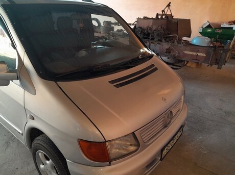 Mercedes Vito 2000