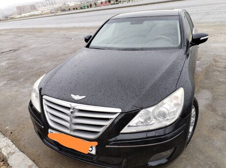Hyundai Genesis 2010