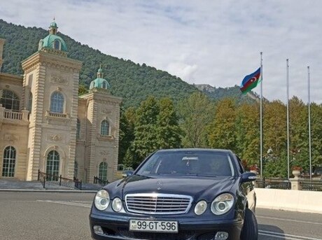 Mercedes E 220 2002