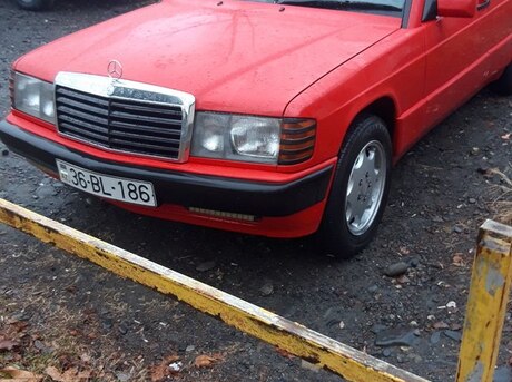 Mercedes 190 1987
