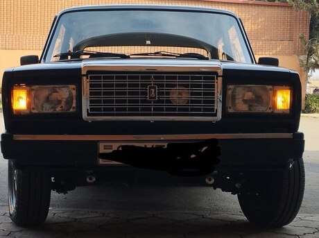LADA (VAZ) 2107 2010