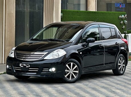 Nissan Tiida 2011