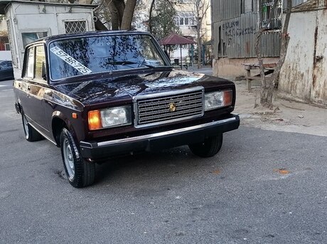 LADA (VAZ) 2107 2011