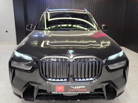 BMW X7 2023