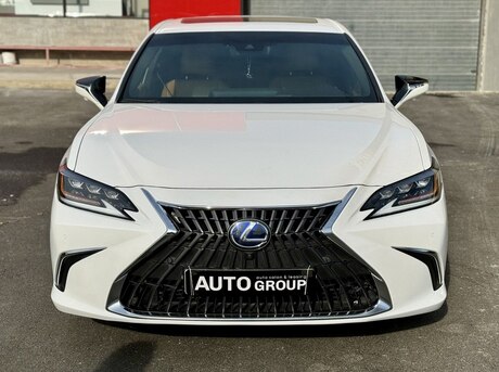 Lexus ES 300h 2021