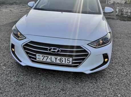 Hyundai Elantra 2015
