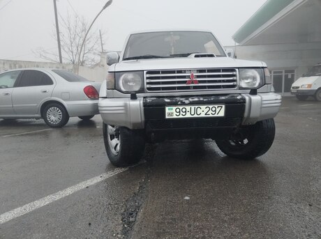 Mitsubishi Pajero 1994