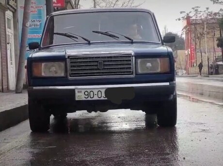 LADA (VAZ) 2107 2005