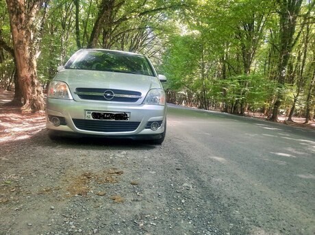 Opel Meriva 2005