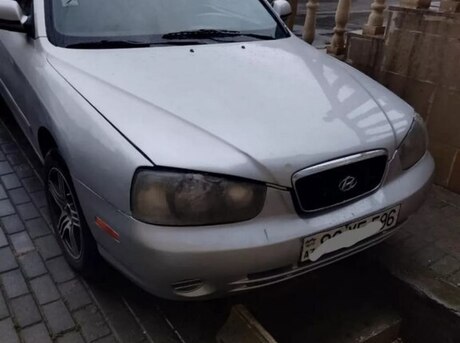 Hyundai Elantra 2001