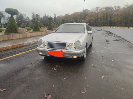 Mercedes E 220 1996