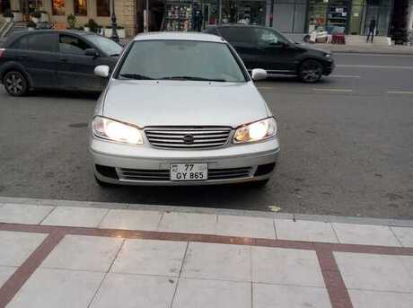 Nissan Sunny 2005