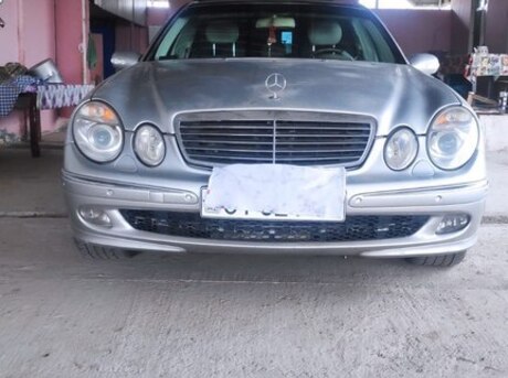 Mercedes E 240 2004