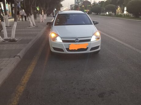 Opel Astra 2005