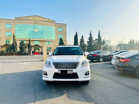 Lexus LX 570 2011