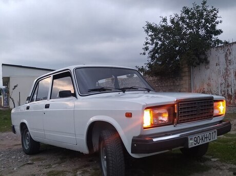 LADA (VAZ) 2107 2010