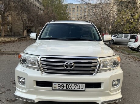 Toyota Land Cruiser 2012