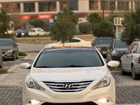 Hyundai Sonata 2011