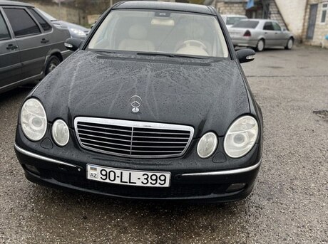Mercedes E 240 2002