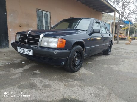 Mercedes 190 1990