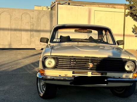 GAZ 24-10 1988