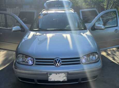 Volkswagen Golf 2001
