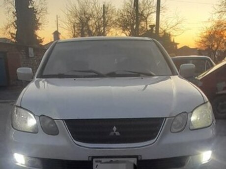 Mitsubishi Airtrek 2002