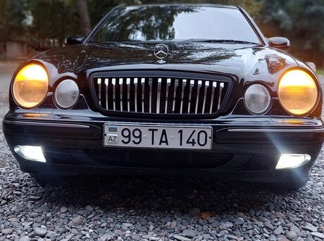 Mercedes E 200 2001