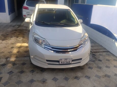 Nissan Note 2015