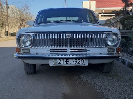 GAZ 24-10 1990